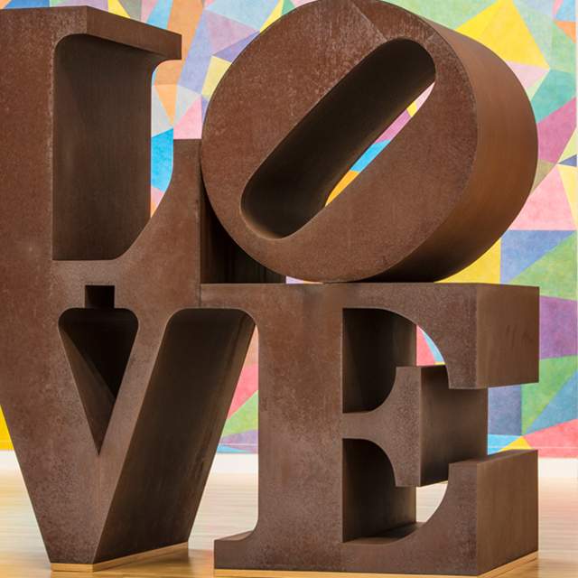 6-romantics-love-sculpture