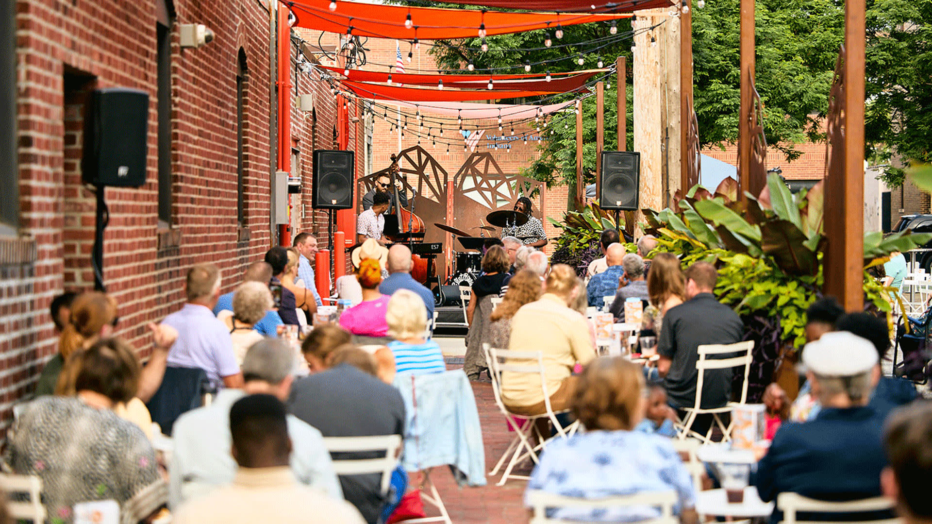 Crowed At Alley Sessions at The Cabaret In Indianapolis