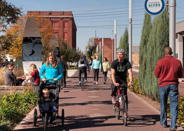 Indy outdoor spaces like the Indianapolis Cultural Trail have special accommodations for visitors